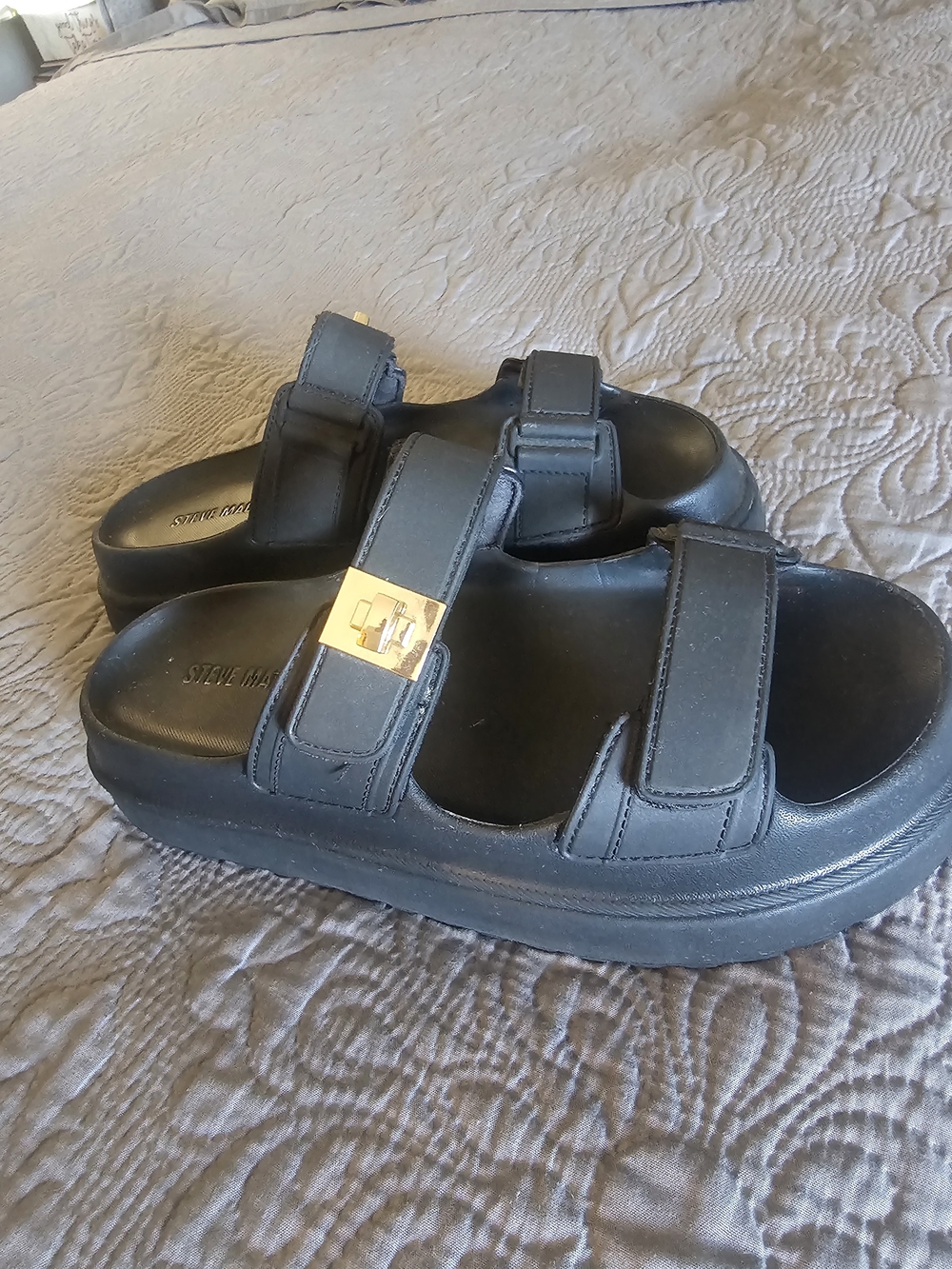 Women STEVE MADDEN Black Platform Sandals with Gold Buckle Accent